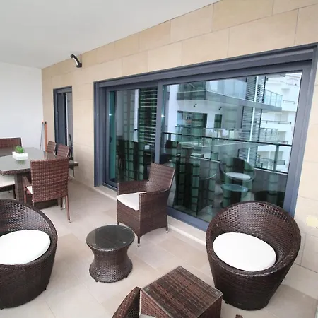 T1 Rocha Prime / 1ª Linha *