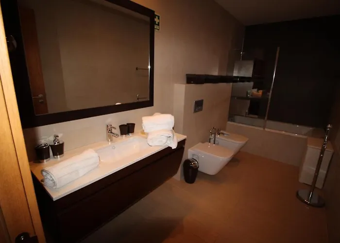 T1 Rocha Prime / 1ª Linha *