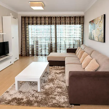 T1 Rocha Prime / 1ª Linha *