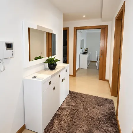 Appartamento T1 Rocha Prime / 1ª Linha *