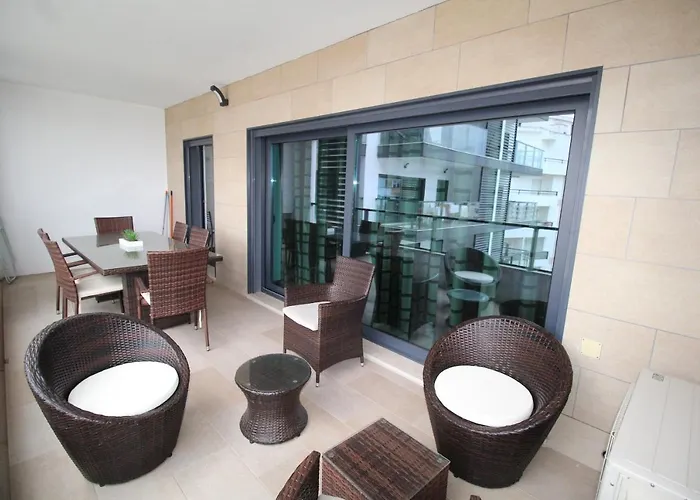 T1 Rocha Prime / 1ª Linha *