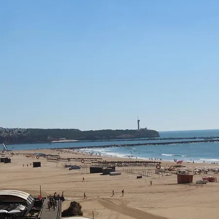 Apartment T1 Rocha Prime / 1ª Linha