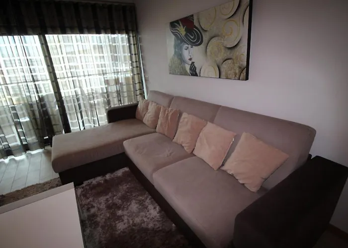 T1 Rocha Prime / 1ª Linha